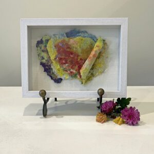 Chrysanthemum Sculpture White Frame