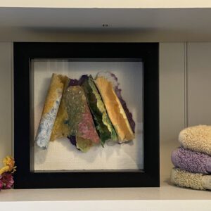 Chrysanthemum Sculpture Black Frame